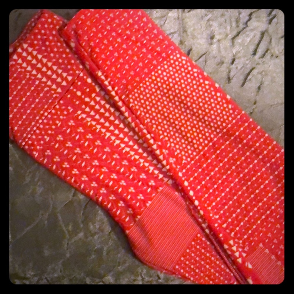 Lula Roe O/S red and tan leggings NEW